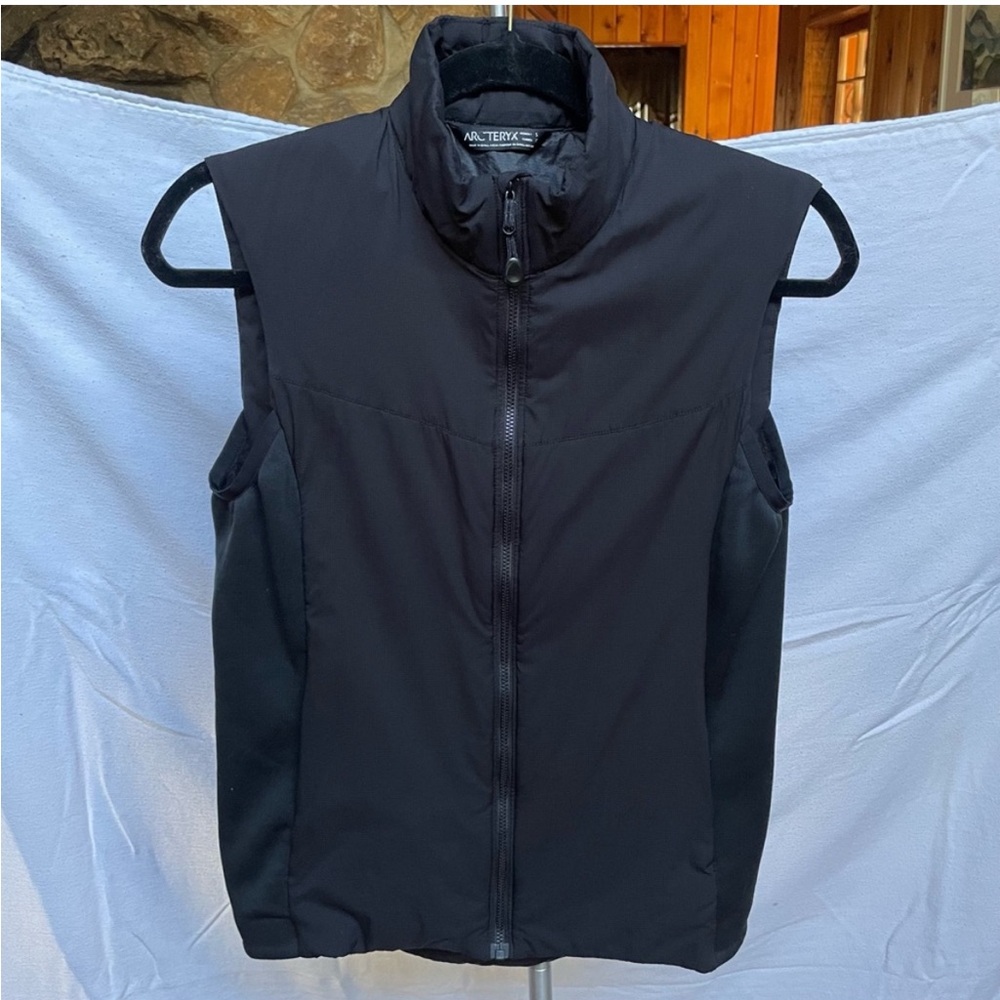 Arc’teryx black womens vest